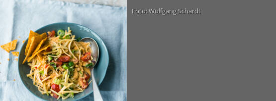 Rezeptbild für "Steckrübensalat mit Erdnuss-Sauce"