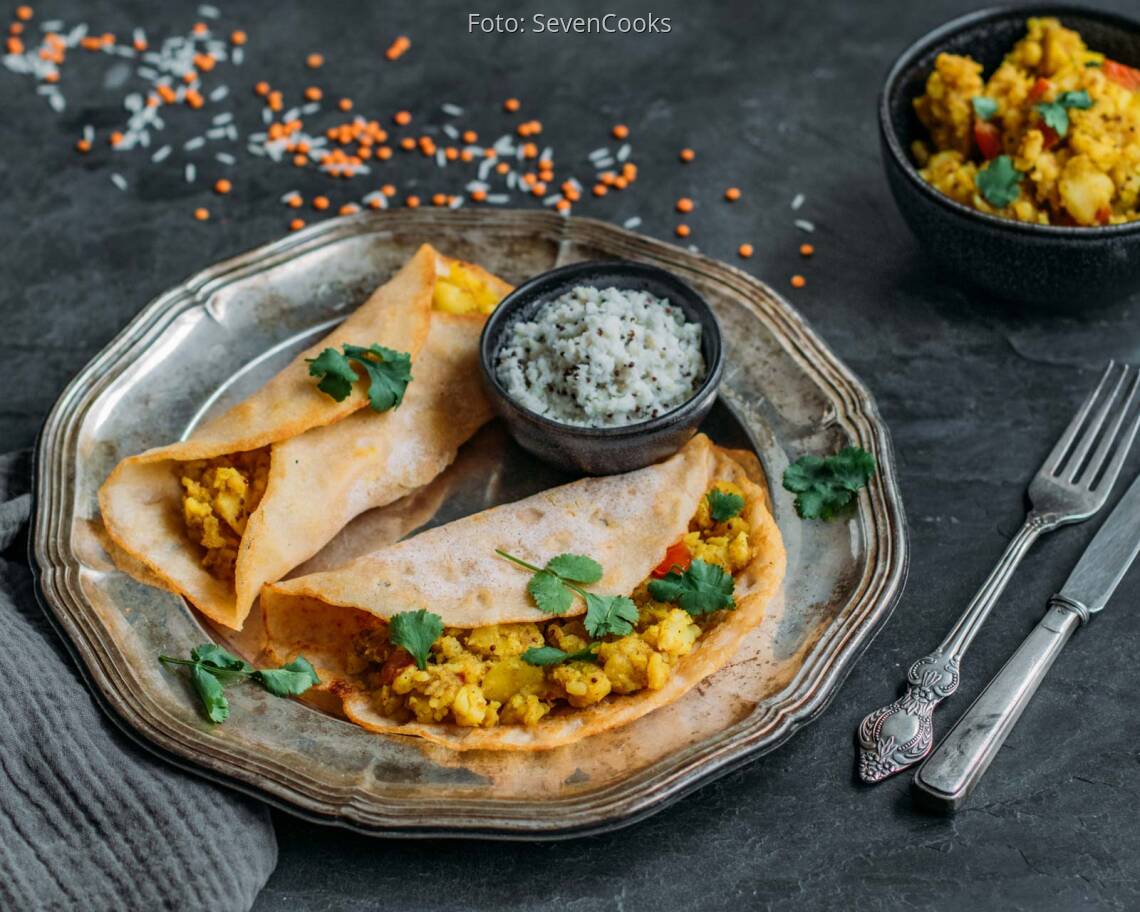 Masala Dosas mit Kartoffel-Füllung und Kokos-Chutney 3
