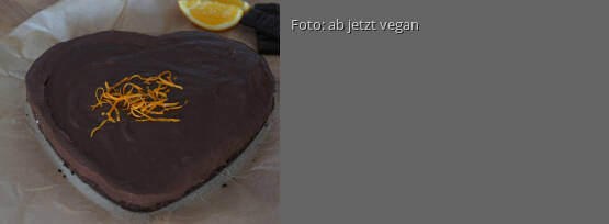 Rezeptbild für "Spekulatius-Schoko-Kuchen mit Orangenabrieb"
