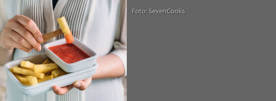 Rezeptbild für "Ananaspommes mit Erdbeerketchup"