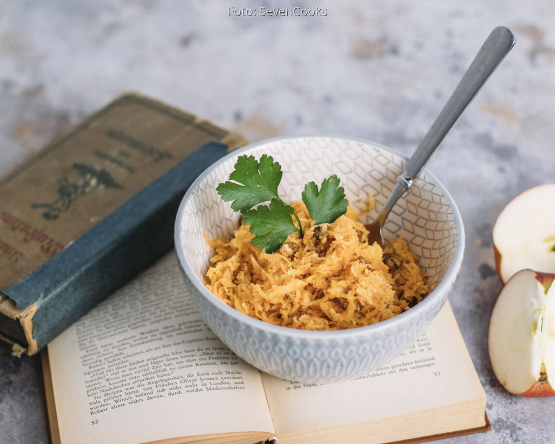 Veganes Rezept: Apfel-Sellerie-Karotten-Salat 2
