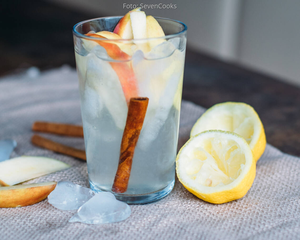 Veganes Rezept: Apple Flavoured Water