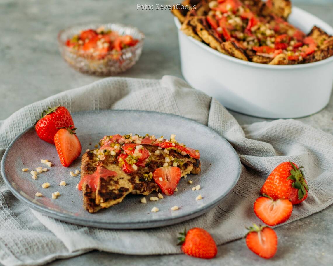 Veganes Rezept: Arme Ritter mit Erdbeeren 3