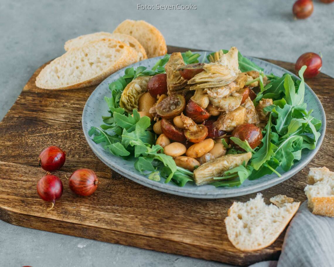 Veganes Rezept: Artischocken-Salat mit Stachelbeeren und weißen Bohnen 2