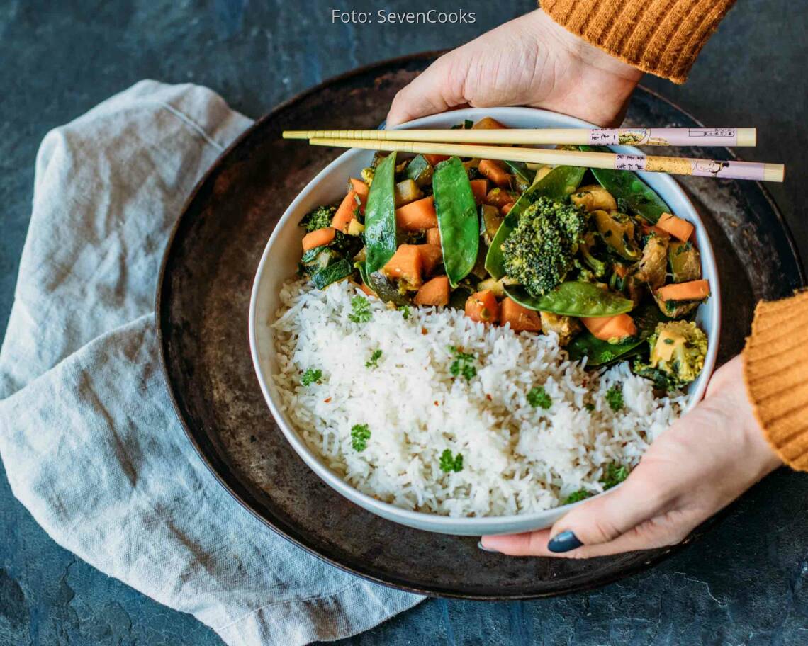 Veganes Rezept: Asiatisches Wokgemüse mit Reis