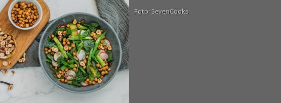 Rezeptbild für "Avocado-Spargel-Salat mit gerösteten Kichererbsen"