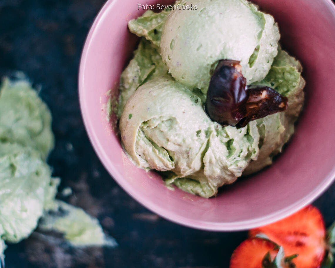 Veganes Rezept: Avocado-Cashew-Eis