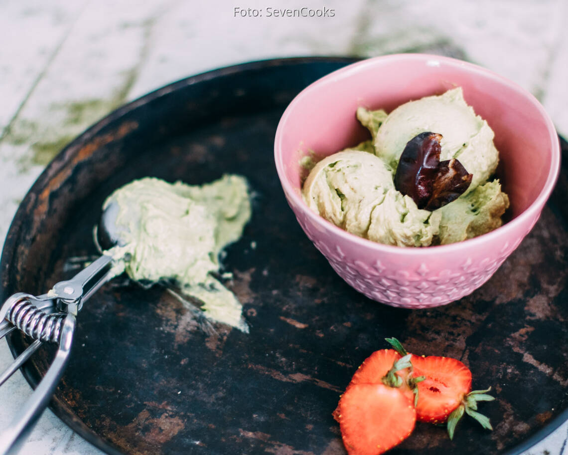 Veganes Rezept: Avocado-Cashew-Eis