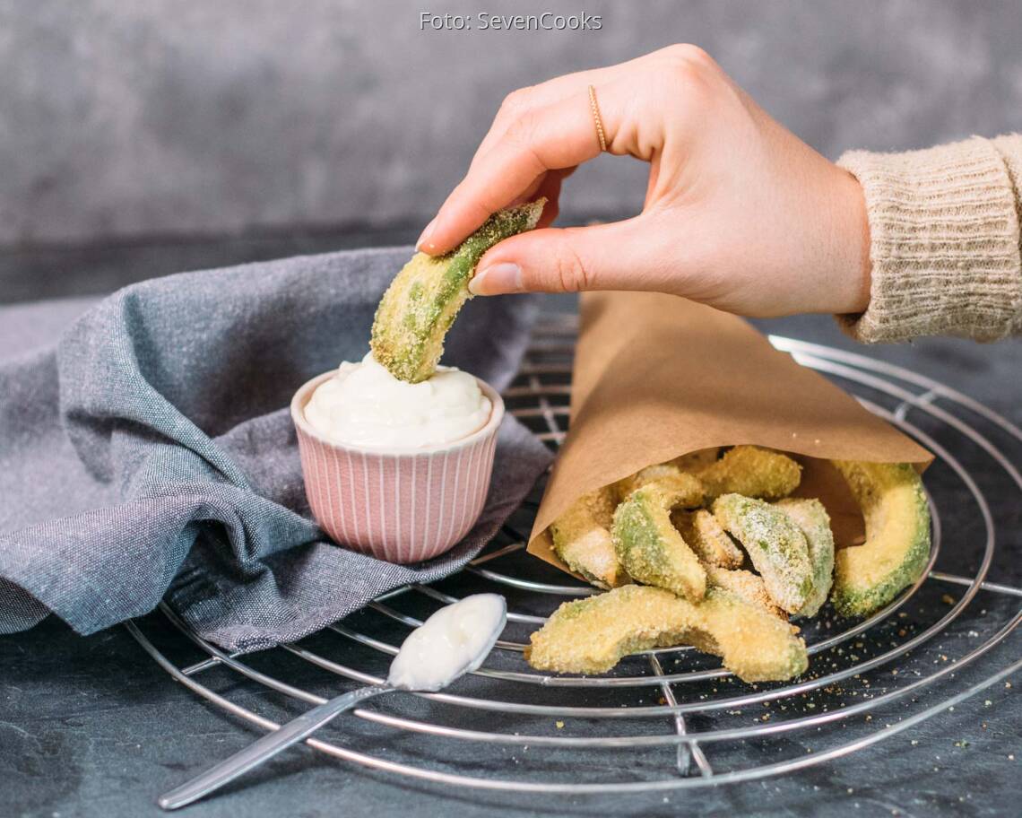 Veganes Rezept: Avocado-Fritters mit Aioli 2