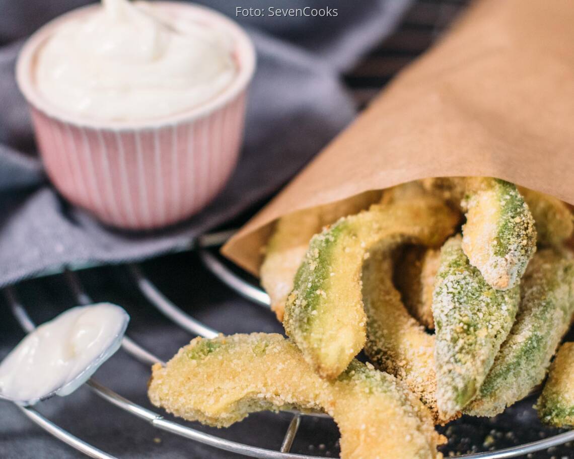 Veganes Rezept: Avocado-Fritters mit Aioli 3