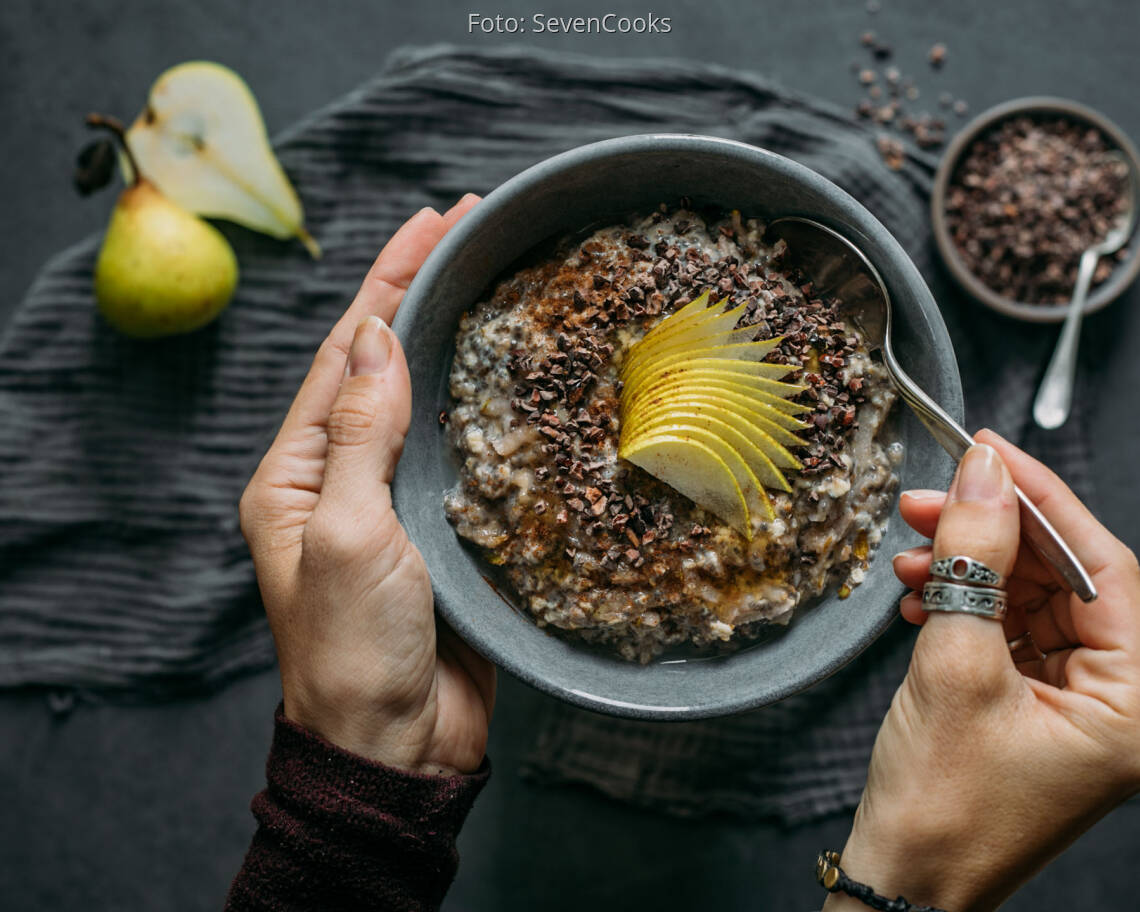 Veganes Rezept: Bircher Müsli mit Birne und Chia 3