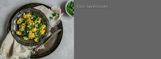 Rezeptbild für "Blumenkohl und Spinat auf indische Art"