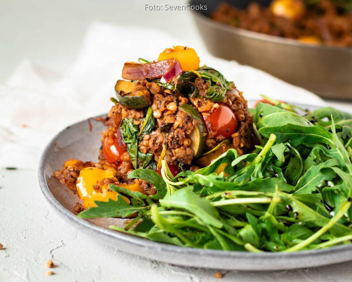 Veganes Rezept: Buchweizen-Pfanne mit Rucolasalat 2