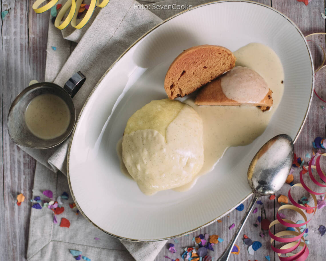 Veganes Rezept: Bunte Dampfnudeln mit Vanillesoße_1