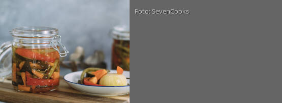 Rezeptbild für "Buntes eingelegtes Gemüse"