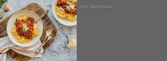 Rezeptbild für "Champignon-Bolognese mit Spaghetti"