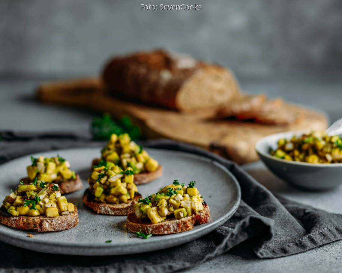 Veganes Rezept: Crostini mit Pilz-Avocado-Tatar 1