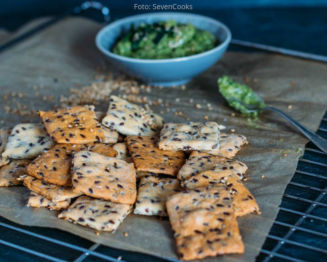 Veganes Rezept: Dinkel-Leinsamen-Cracker 1