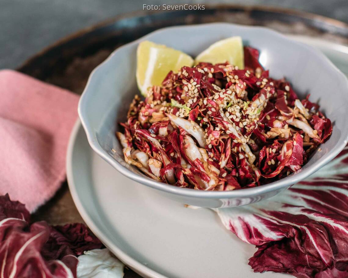 Veganes Rezept: einfacher Sesam-Radicchio-Salat_2