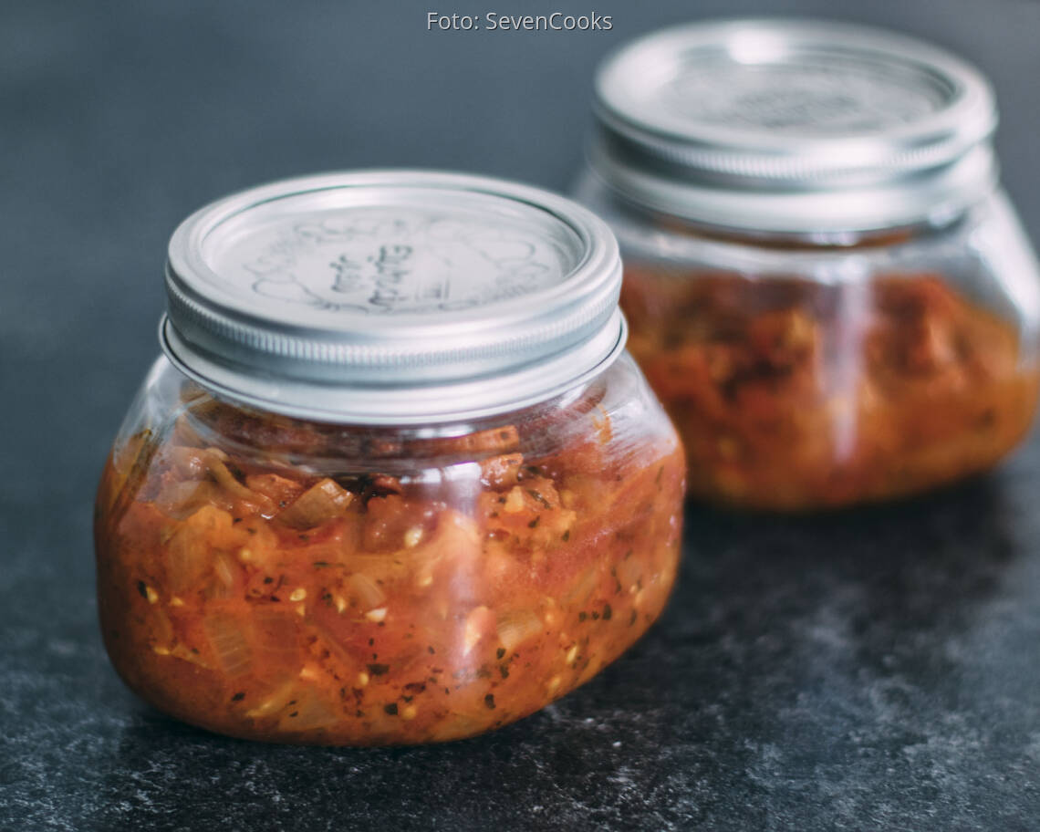 Veganes Rezept: Eingekochte Tomatensoße