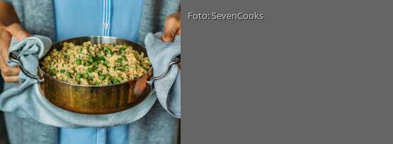 Rezeptbild für "Erbsen-Hirse-Pfanne mit Minz-Joghurt"