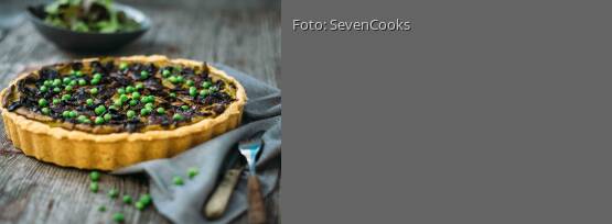 Rezeptbild für "Erbsenquiche mit Balsamico-Champignons und getrockneten Aprikosen"