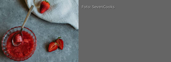 Rezeptbild für "Zuckerreduziertes Erdbeer-Rhabarber-Kompott"