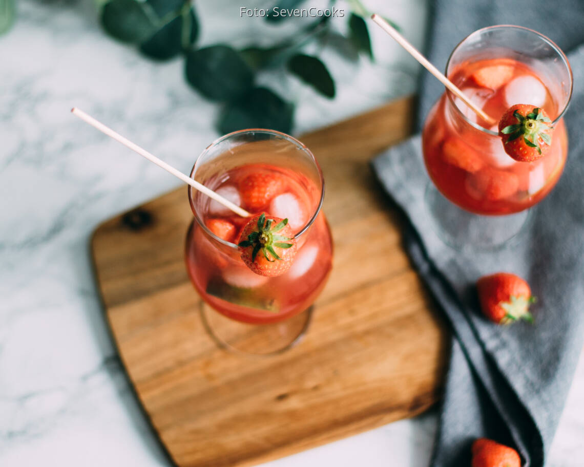 Veganes Rezept: Erdbeer-Spritz