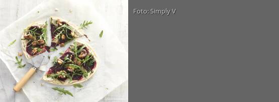 Rezeptbild für "Flammkuchen mit Roter Bete und Walnüsse"