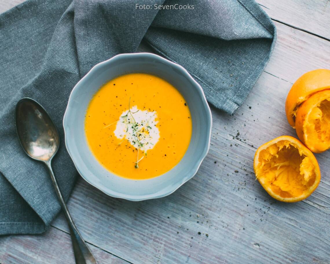 Veganes Rezept: Fruchtige Karotten-Ingwer-Suppe