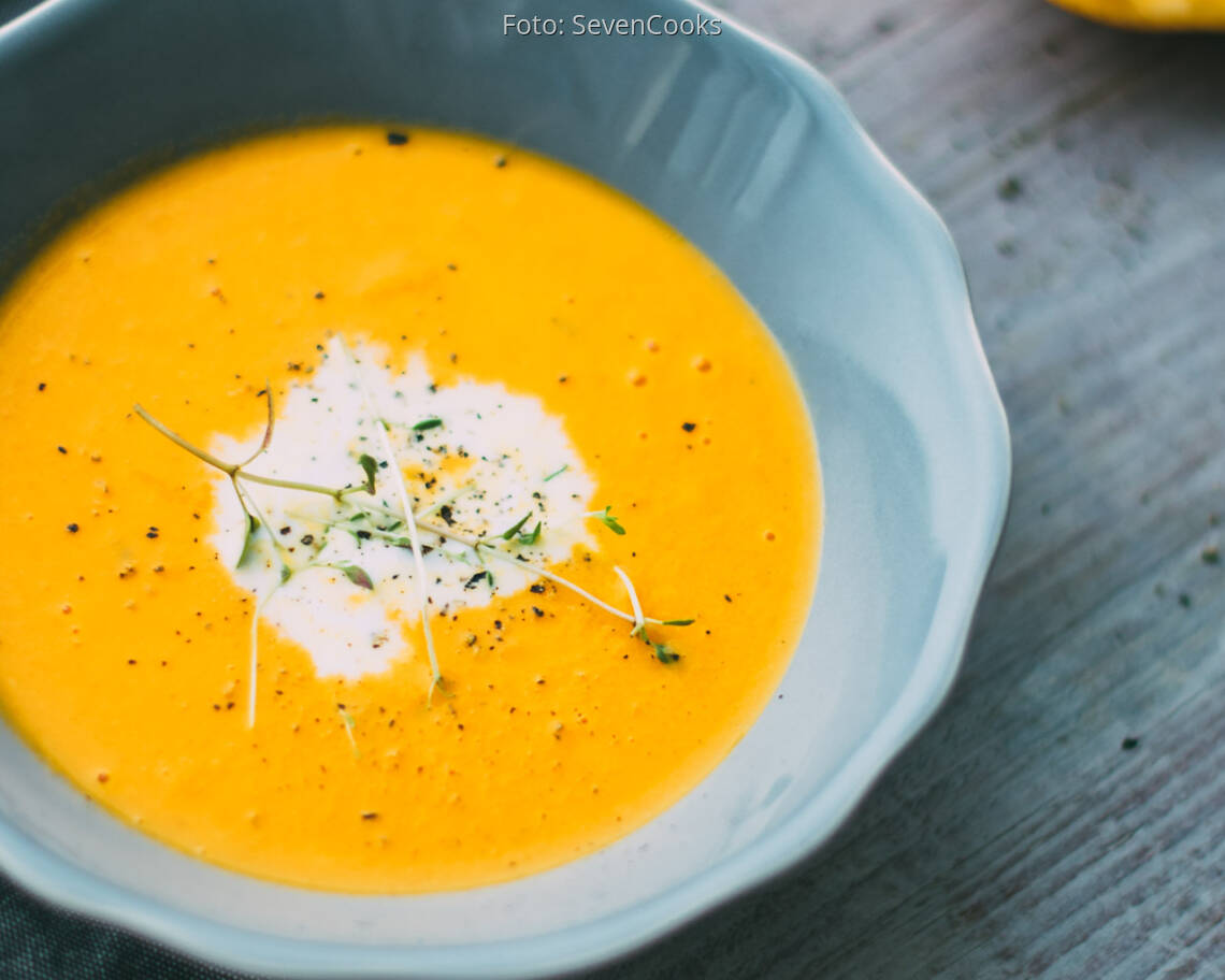 Veganes Rezept: Fruchtige Karotten-Ingwer-Suppe