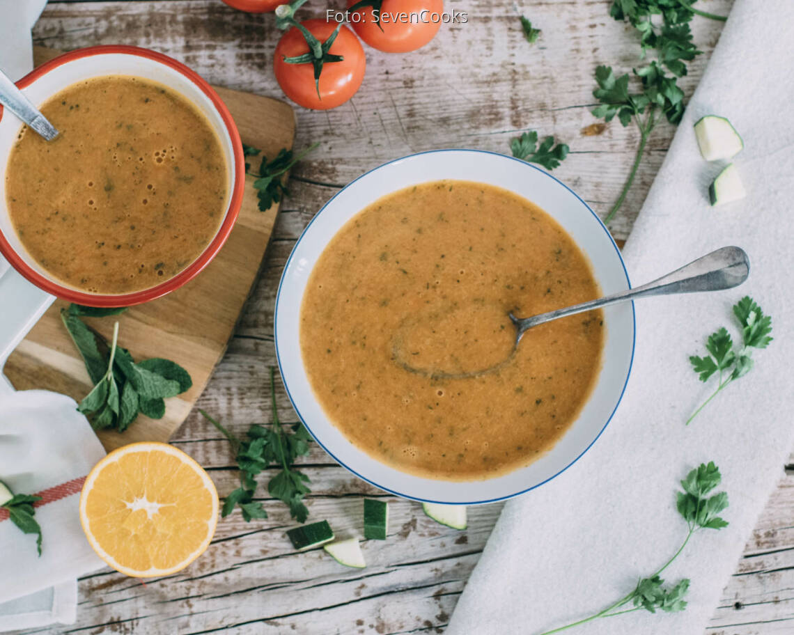 Veganes Rezept: Fruchtige Tomatensuppe 2
