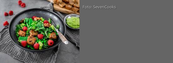 Rezeptbild für "Fruchtiger Brotsalat"