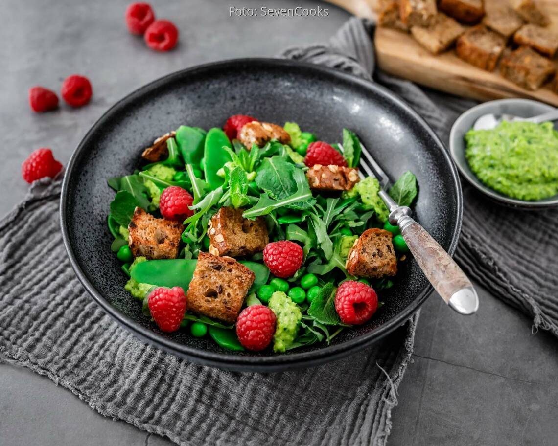 Veganes Rezept: Fruchtiger Brotsalat 1