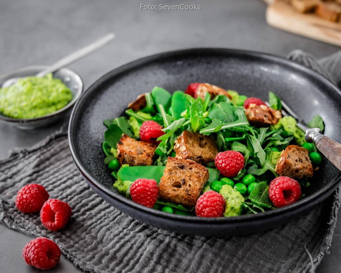 Veganes Rezept: Fruchtiger Brotsalat 2