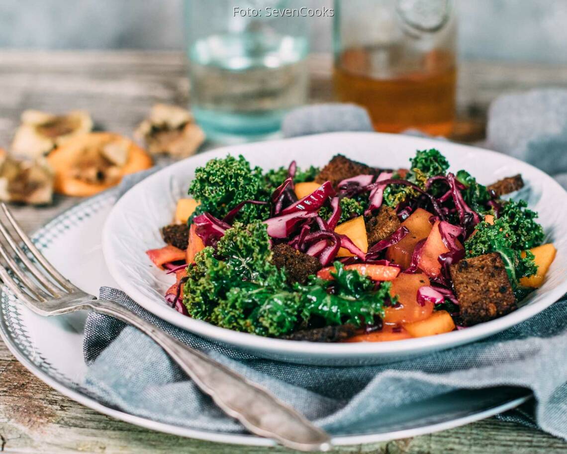 Veganes Rezept: Fruchtiger Rotkohlsalat 2