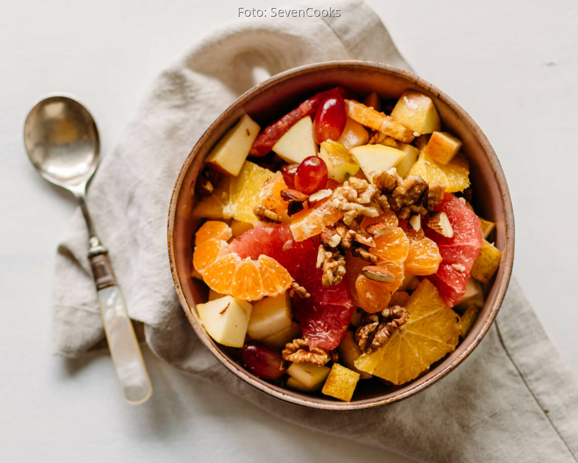 Veganes Rezept: Fruchtsalat mit Nüssen
