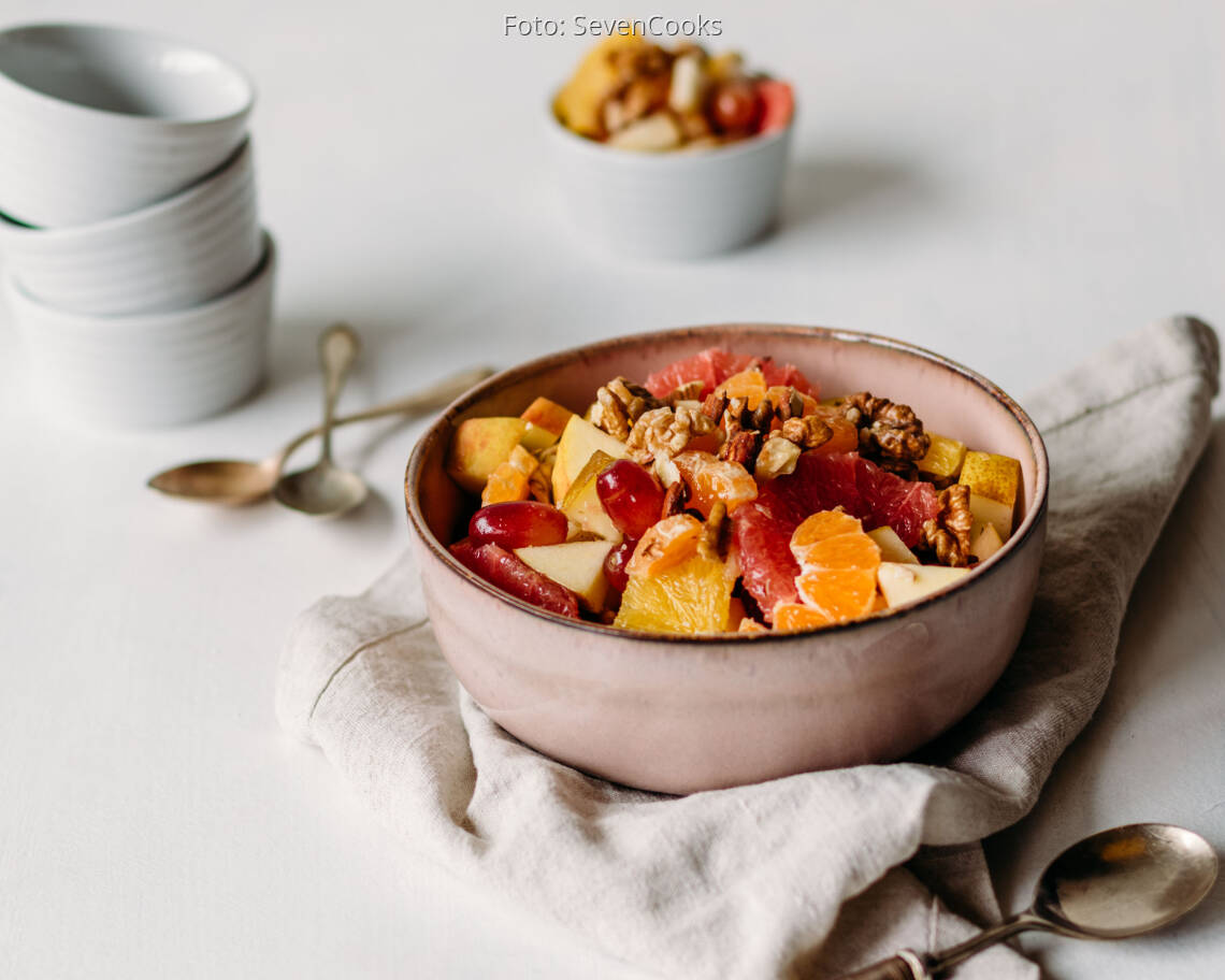 Veganes Rezept: Fruchtsalat mit Nüssen