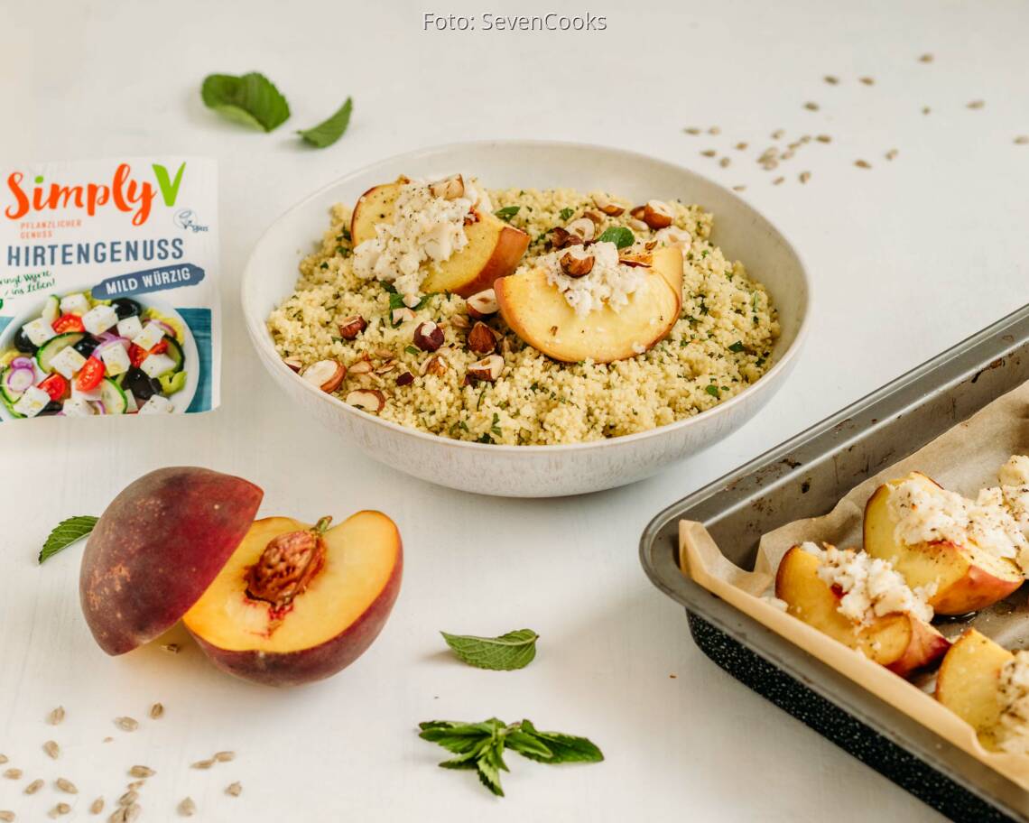 Veganes Rezept: Gebackener Pfirsich-Cousous mit veganem Feta von Simply V 2
