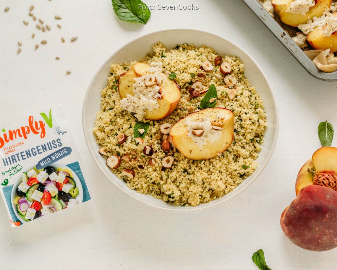Veganes Rezept: Gebackener Pfirsich-Cousous mit veganem Feta von Simply V 3