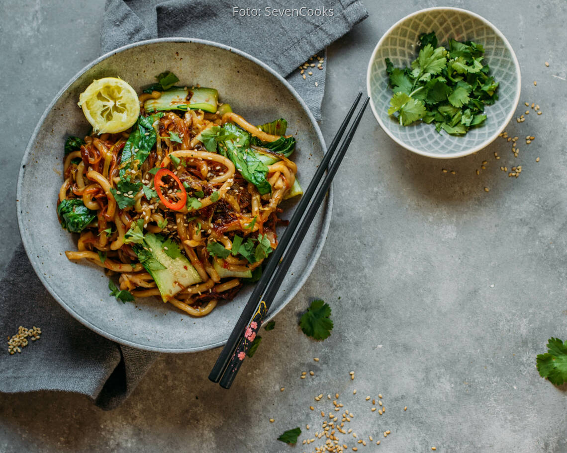 Veganes Rezept: Veganes Rezept: Gebratene Udon-Nudeln mit Gemüse 1