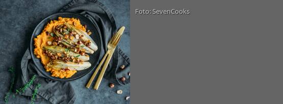 Rezeptbild für "Gebratener Chicorée mit karamellisierten Haselnüssen"