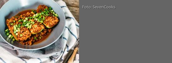 Rezeptbild für "Gefüllte Zucchini mit Grünkern"