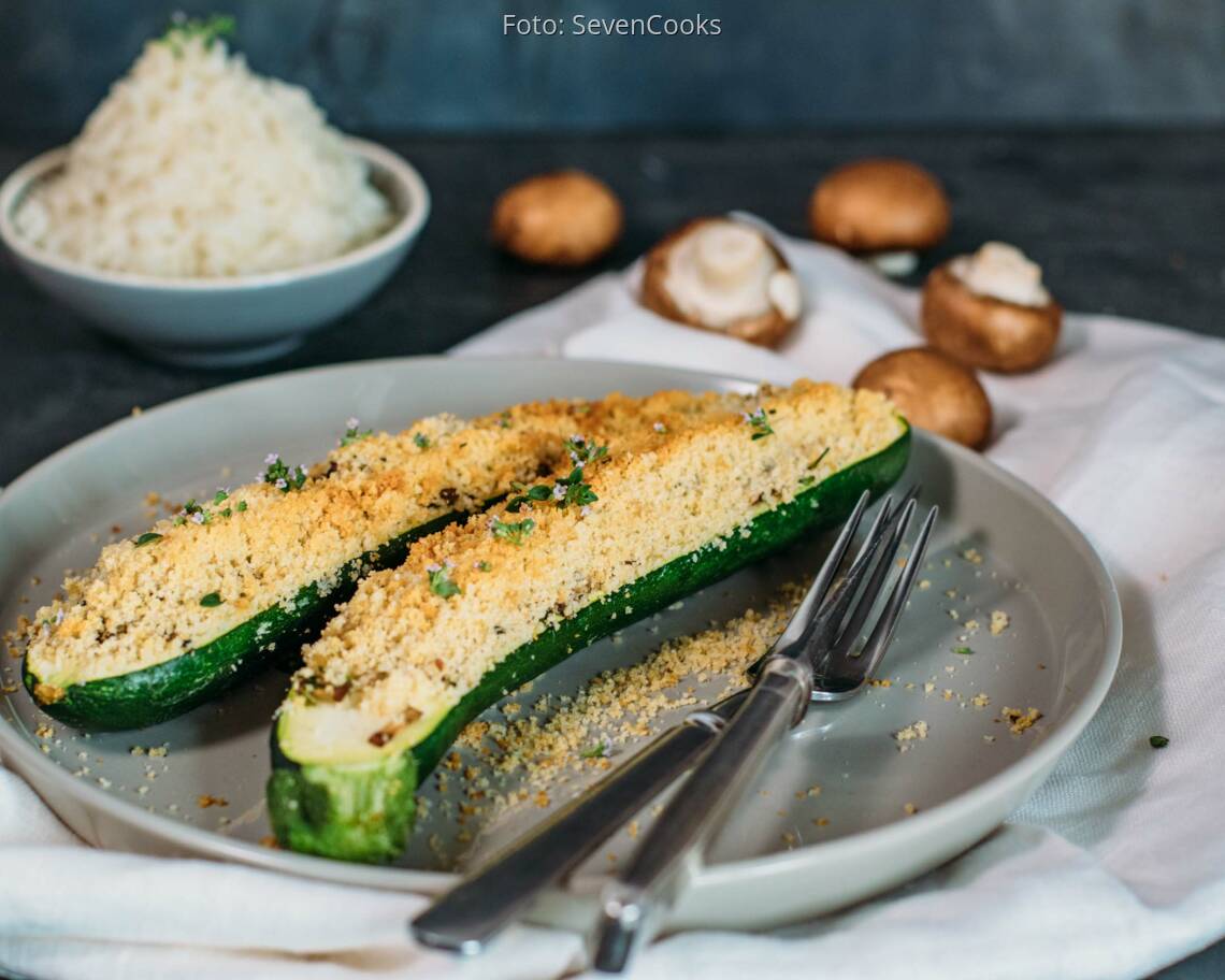 Veganes Rezept: Gefüllte Zucchini mit Kruste