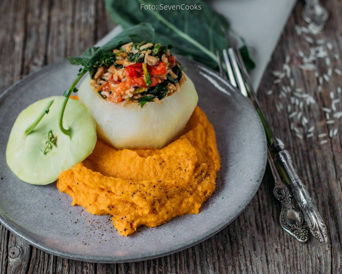 Veganes Rezept: Gefüllter Kohlrabi mit Süßkartoffel-Püree 1