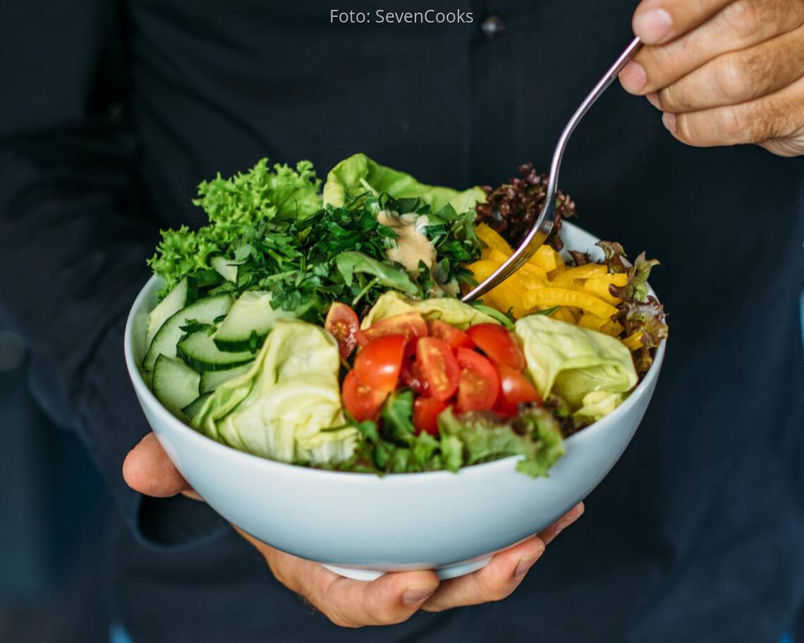 Veganes Rezept: Gemischter Salat mit Sojajoghurtdressing_3