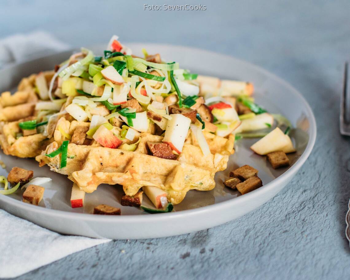 Veganes Rezept: Gemüse-Waffeln mit Lauchsalat_3