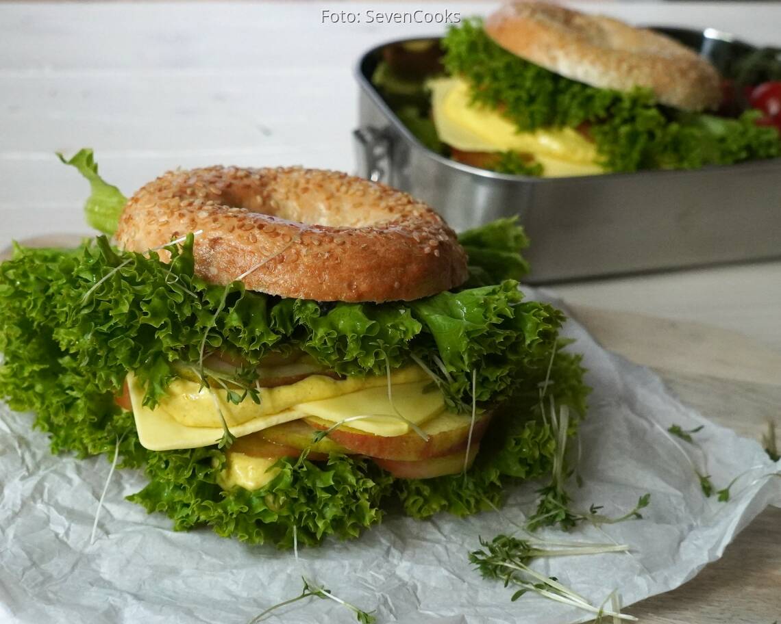 Veganes_Rezept:_Genießer_Bagel_mit_Mangocreme_von_Simply_V3
