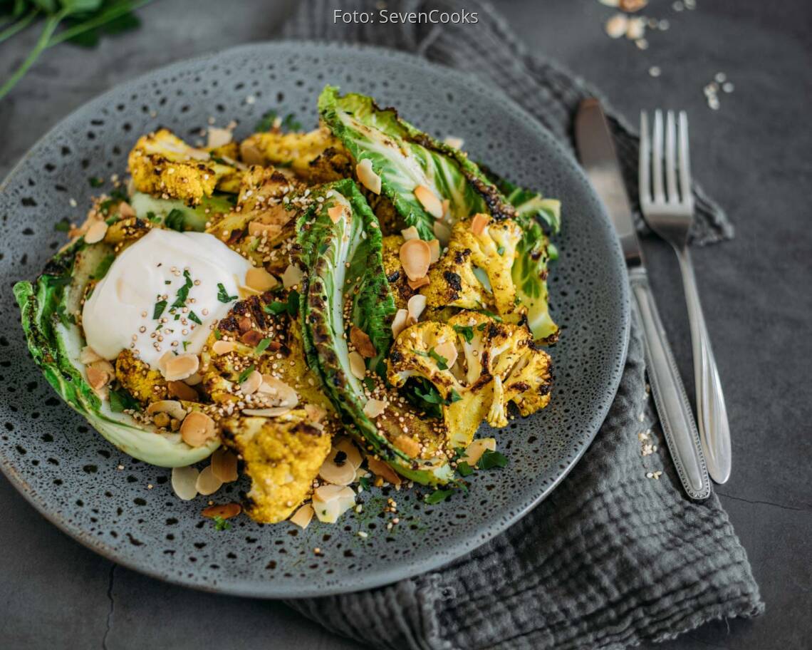 Veganes Rezept: Gerösteter Blumenkohl mit Quinoa