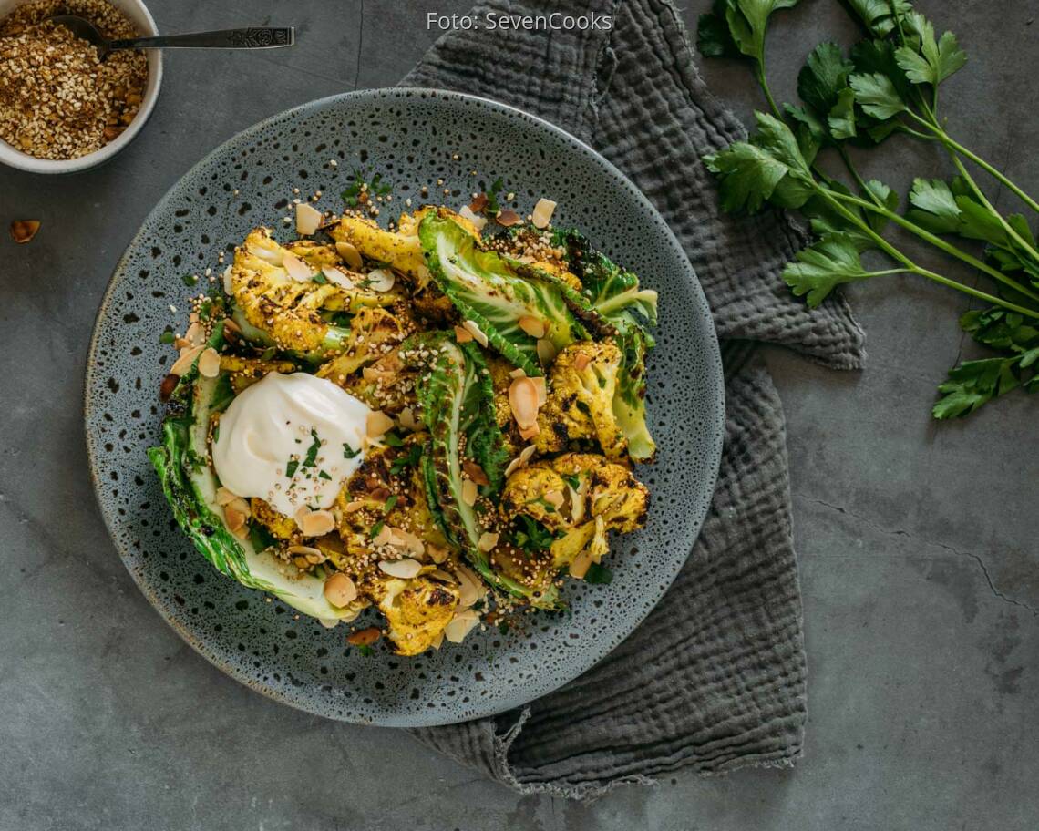 Veganes Rezept: Gerösteter Blumenkohl mit Quinoa